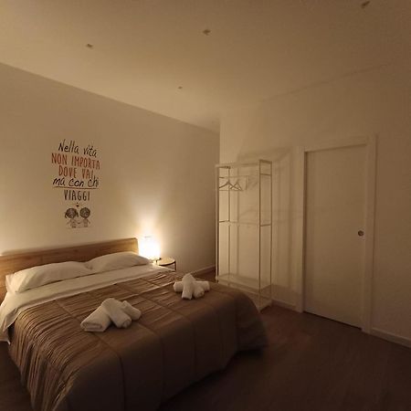 Dimora Crispi 70 Lägenhet Bari Exteriör bild